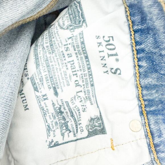 Levi's 501 Skinny Light Wash Denim Jeans Button Fly Capital Letters SIze 31 x 30 - Picture 6 of 9